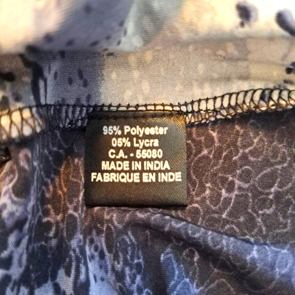 Tango Mango Wrap Style V Neck Patterned Blouse Size Large - Picture 6 of 6